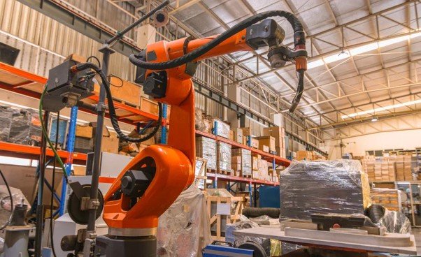 Cobot Welding vs. Traditional Industrial Robots