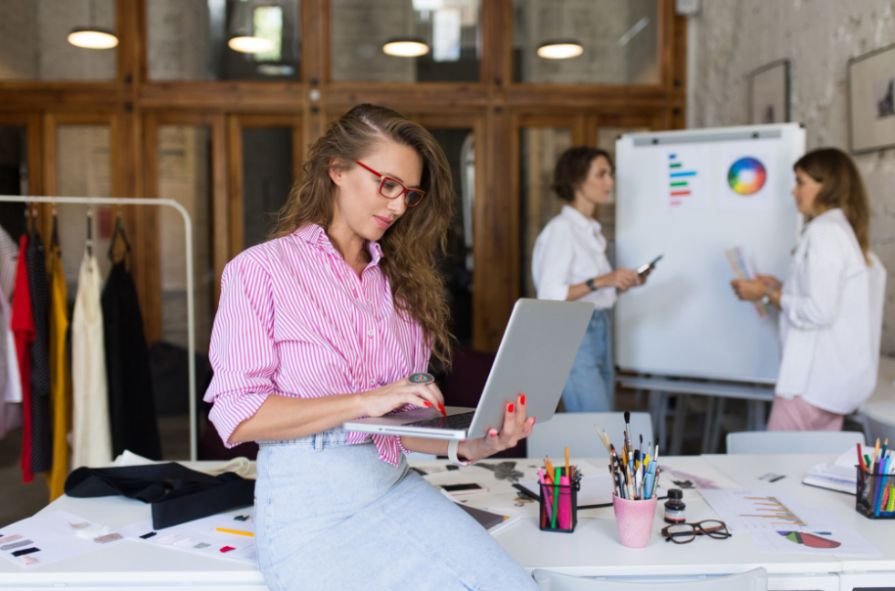 Create a Clear Ecommerce Brand Identity Before Growing