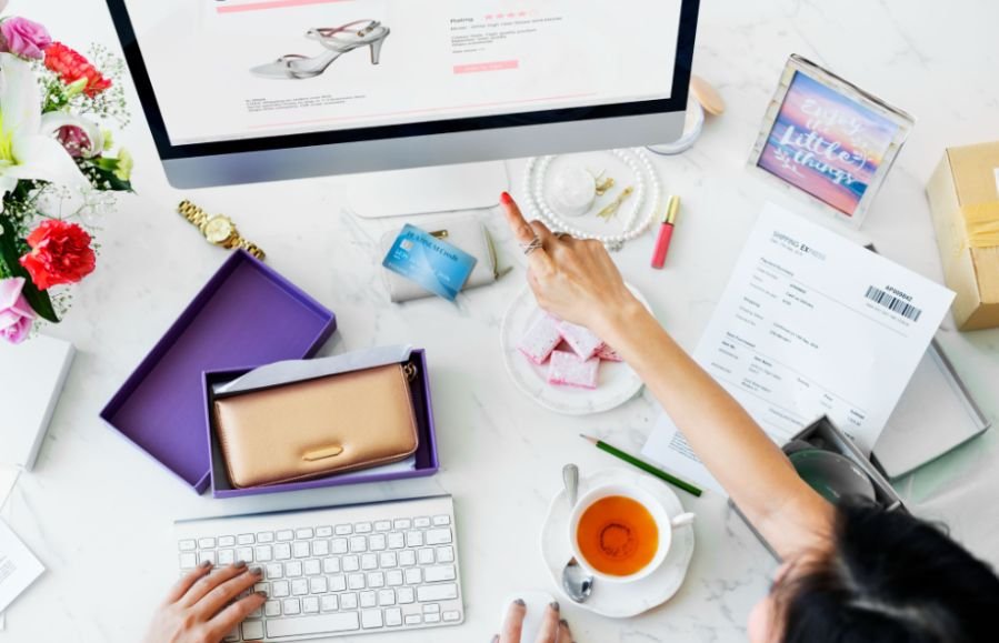 Ecommerce Branding Ideas for Small Businesses That Turn First-Time Buyers Into Loyal Customers