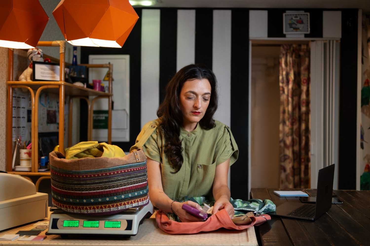 Select the Best Platform to Sell Handmade Products Online
